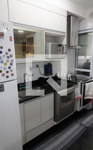 Apartamento à venda com 76m², 2 quartos e 1 vagaSala/Cozinha