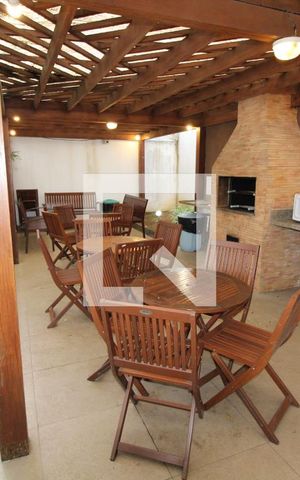 Apartamento à venda com 76m², 2 quartos e 1 vagaChurrasqueira
