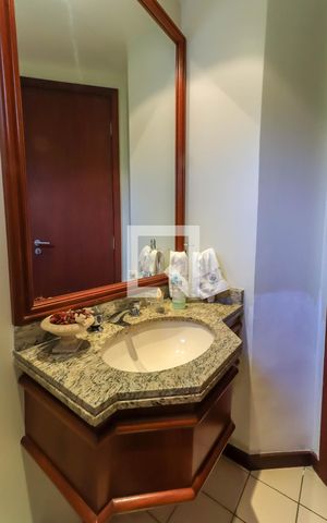 Apartamento à venda com 114m², 3 quartos e 3 vagas Apartamento à venda com 114m², 3 quartos e 3 vagasLavabo
