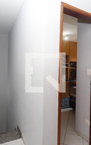 Casa de condomínio à venda com 239m², 3 quartos e 5 vagasHall