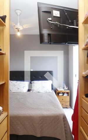 Casa de condomínio à venda com 239m², 3 quartos e 5 vagasCloset da suíte 1