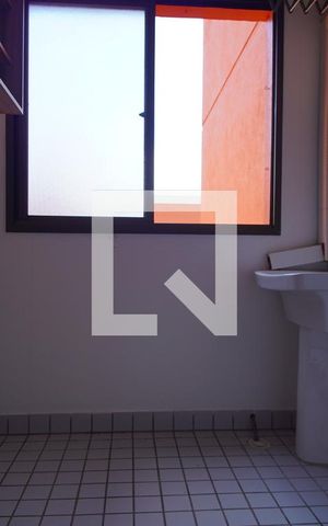 Apartamento para alugar com 74m², 3 quartos e 2 vagasCozinha _Área  de serviço 