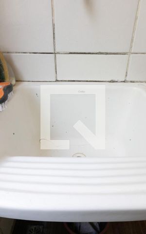 Apartamento para alugar com 50m², 2 quartos e sem vaga Apartamento para alugar com 50m², 2 quartos e sem vagaCozinha e Área de Serviço