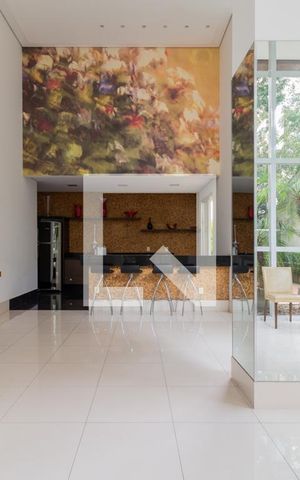 Apartamento à venda com 202m², 3 quartos e 3 vagas Apartamento à venda com 202m², 3 quartos e 3 vagasSalão de Festas
