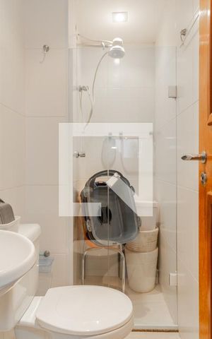 Apartamento à venda com 202m², 3 quartos e 3 vagas Apartamento à venda com 202m², 3 quartos e 3 vagasBanheiro de Serviço