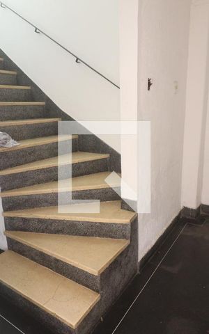 Casa à venda com 179m², 3 quartos e 1 vagaEscada 
