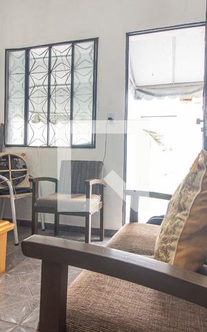 Casa para alugar com 50m², 1 quarto e sem vaga Casa para alugar com 50m², 1 quarto e sem vagaSala