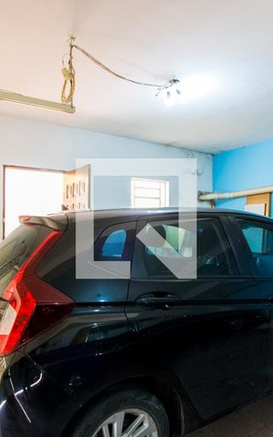 Casa à venda com 218m², 3 quartos e 3 vagas Casa à venda com 218m², 3 quartos e 3 vagasGaragem