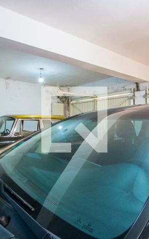 Casa à venda com 218m², 3 quartos e 3 vagas Casa à venda com 218m², 3 quartos e 3 vagasGaragem