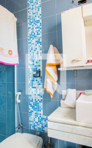 Casa à venda com 218m², 3 quartos e 3 vagas Casa à venda com 218m², 3 quartos e 3 vagasBanheiro do quarto 2