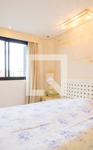 Apartamento à venda com 170m², 4 quartos e 3 vagas Apartamento à venda com 170m², 4 quartos e 3 vagasQuarto 1 - Suíte