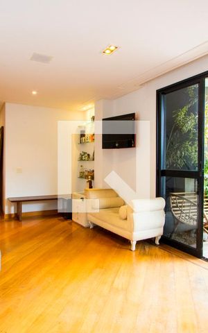Apartamento à venda com 170m², 4 quartos e 3 vagas Apartamento à venda com 170m², 4 quartos e 3 vagasSala