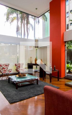 Apartamento à venda com 170m², 4 quartos e 3 vagas Apartamento à venda com 170m², 4 quartos e 3 vagasÁrea comum