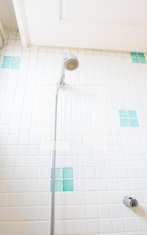 Apartamento à venda com 170m², 4 quartos e 3 vagas Apartamento à venda com 170m², 4 quartos e 3 vagasBanheiro social