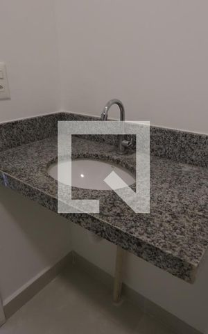 Apartamento à venda com 41m², 2 quartos e sem vagaBanheiro