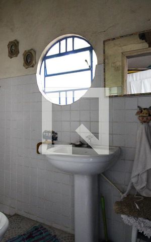 Casa para alugar com 180m², 2 quartos e 1 vagaBanheiro de serviço 