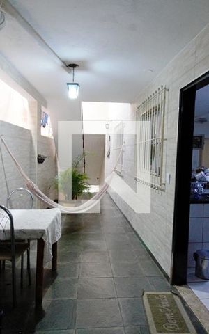 Casa à venda com 150m², 2 quartos e 2 vagas Casa à venda com 150m², 2 quartos e 2 vagasQuintal
