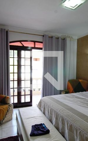 Casa à venda com 150m², 2 quartos e 2 vagas Casa à venda com 150m², 2 quartos e 2 vagasSuíte 1