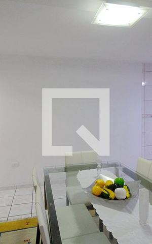 Casa à venda com 150m², 2 quartos e 2 vagas Casa à venda com 150m², 2 quartos e 2 vagasCopa