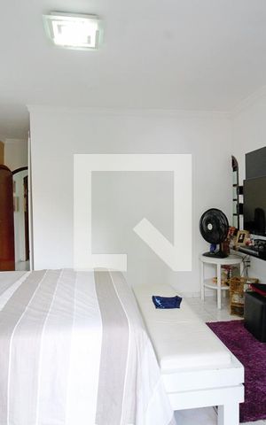 Casa à venda com 150m², 2 quartos e 2 vagas Casa à venda com 150m², 2 quartos e 2 vagasSuíte 1