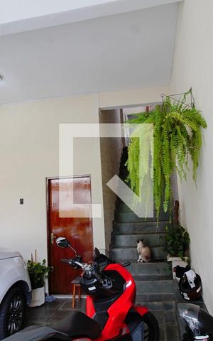 Casa à venda com 150m², 2 quartos e 2 vagas Casa à venda com 150m², 2 quartos e 2 vagasGaragem