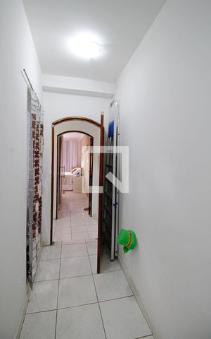 Casa à venda com 150m², 2 quartos e 2 vagas Casa à venda com 150m², 2 quartos e 2 vagasCloset do Quarto 2
