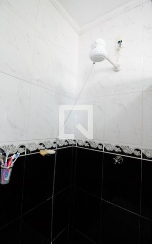 Casa à venda com 150m², 2 quartos e 2 vagas Casa à venda com 150m², 2 quartos e 2 vagasBanheiro da Suíte 1