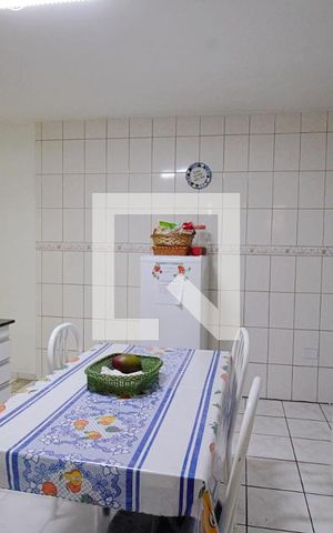 Casa à venda com 150m², 2 quartos e 2 vagas Casa à venda com 150m², 2 quartos e 2 vagasCozinha