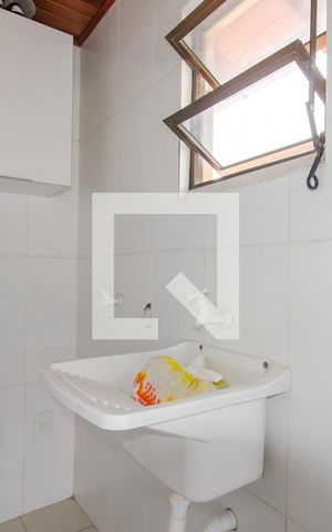 Apartamento para alugar com 75m², 2 quartos e 1 vaga Apartamento para alugar com 75m², 2 quartos e 1 vagaÁrea de serviço