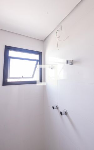Apartamento para alugar com 44m², 2 quartos e 1 vaga Apartamento para alugar com 44m², 2 quartos e 1 vagaBanheiro Social