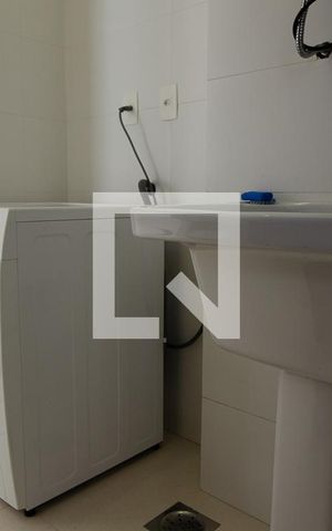 Casa à venda com 234m², 4 quartos e 1 vaga Casa à venda com 234m², 4 quartos e 1 vagaÁrea de serviço