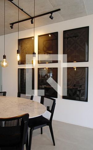 Apartamento à venda com 70m², 1 quarto e 1 vaga Apartamento à venda com 70m², 1 quarto e 1 vagaSala de Jantar