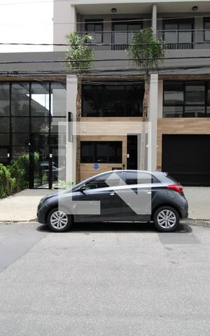 Studio para alugar com 24m², 1 quarto e sem vagaFachada e portaria 