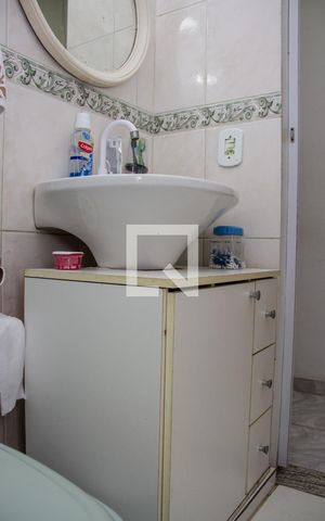 Apartamento à venda com 67m², 2 quartos e 1 vagaBanheiro Social