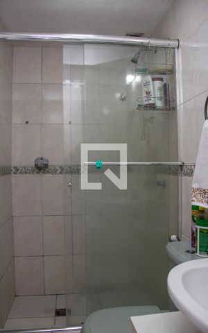 Apartamento à venda com 67m², 2 quartos e 1 vagaBanheiro Social