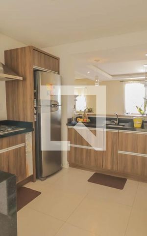 Apartamento à venda com 108m², 2 quartos e 1 vaga Apartamento à venda com 108m², 2 quartos e 1 vagaCozinha