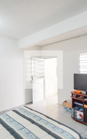 Casa à venda com 175m², 7 quartos e 2 vagas Casa à venda com 175m², 7 quartos e 2 vagasQuarto 02