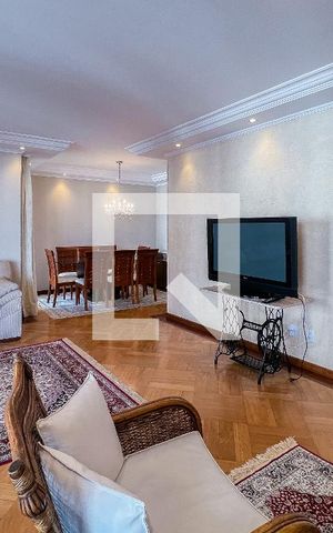 Apartamento para alugar com 195m², 4 quartos e 3 vagasSala
