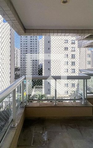 Apartamento para alugar com 195m², 4 quartos e 3 vagasSacada