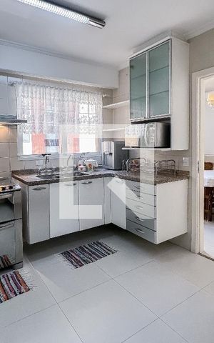 Apartamento para alugar com 195m², 4 quartos e 3 vagasCozinha