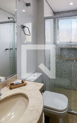 Apartamento para alugar com 195m², 4 quartos e 3 vagasBanheiro da Suíte 1