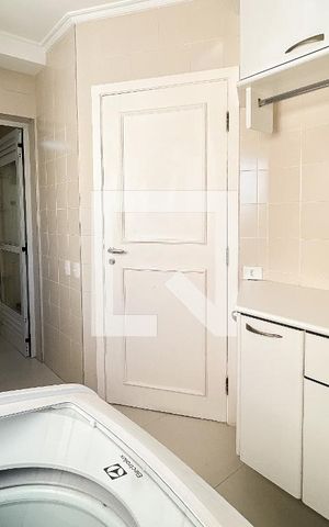Apartamento para alugar com 195m², 4 quartos e 3 vagasÁrea de Serviço
