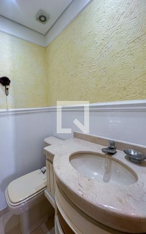 Apartamento para alugar com 195m², 4 quartos e 3 vagasLavabo