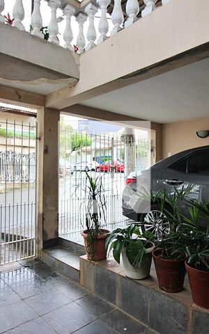 Casa à venda com 242m², 4 quartos e 4 vagasGaragem
