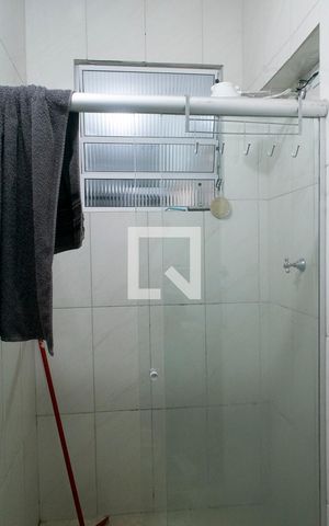 Casa à venda com 110m², 2 quartos e 2 vagasEdicula