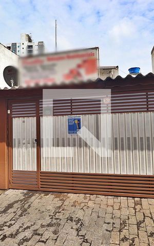 Casa à venda com 90m², 2 quartos e 2 vagasFachada