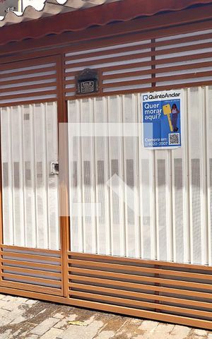 Casa à venda com 90m², 2 quartos e 2 vagasFachada