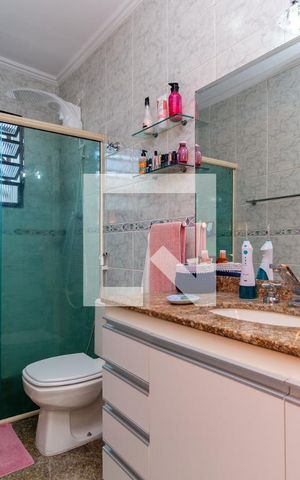 Casa à venda com 130m², 4 quartos e 4 vagas Casa à venda com 130m², 4 quartos e 4 vagasBanheiro - Suíte 1
