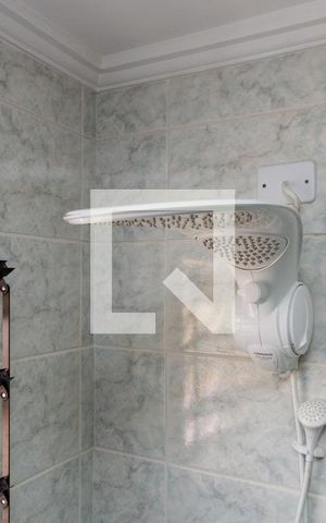 Casa à venda com 130m², 4 quartos e 4 vagas Casa à venda com 130m², 4 quartos e 4 vagasDetalhe Banheiro - Suíte 1