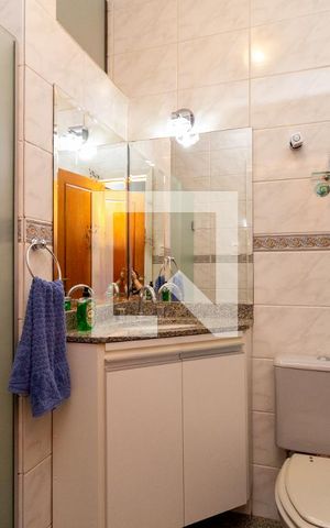 Casa à venda com 130m², 4 quartos e 4 vagas Casa à venda com 130m², 4 quartos e 4 vagasBanheiro - Suíte 2